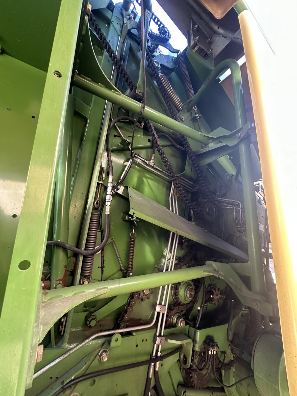 Балировачка Krone Comprima CV 210XC, снимка 10 - Селскостопанска техника - 54028119