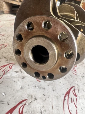 Нов колянов вал за AUDI A4 A5 A6 Q7 Q8 VW Amarok - 3.0TDI 059105019BD, снимка 4