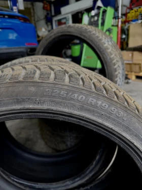 Гуми Зимни 225/40R19, снимка 3