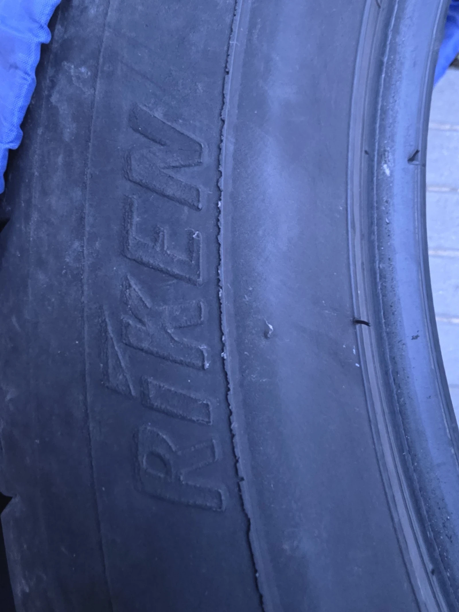 ���� 235/55R18 | Mobile.bg � ����������� 3