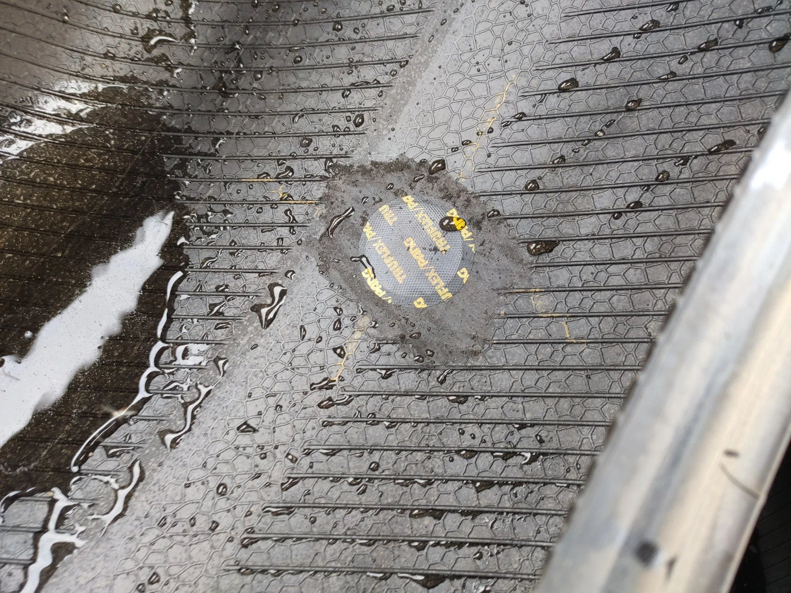 Гуми Зимни 285/45R20, снимка 11 - Гуми и джанти - 54174328