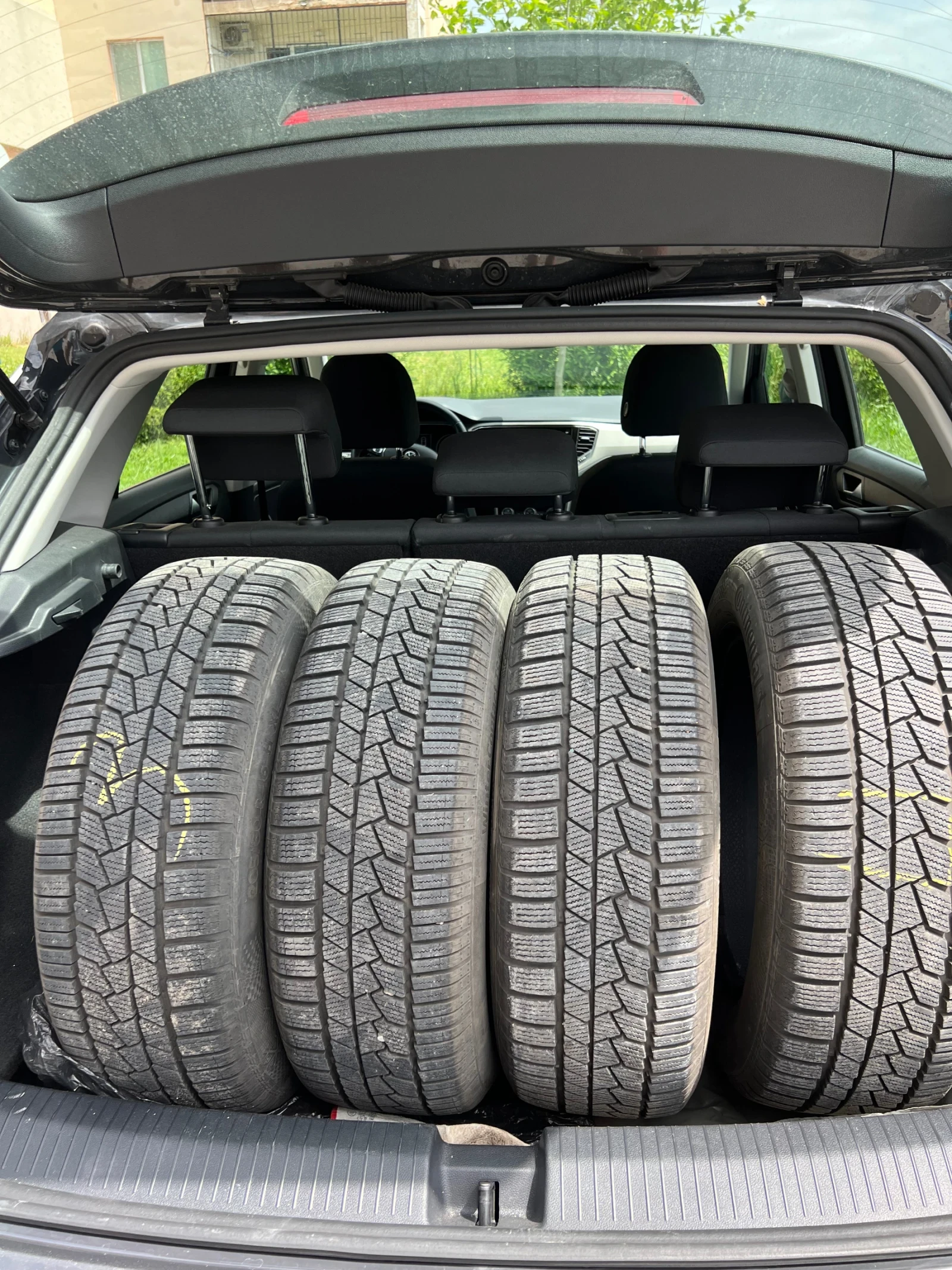 Гуми Зимни 205/60R16