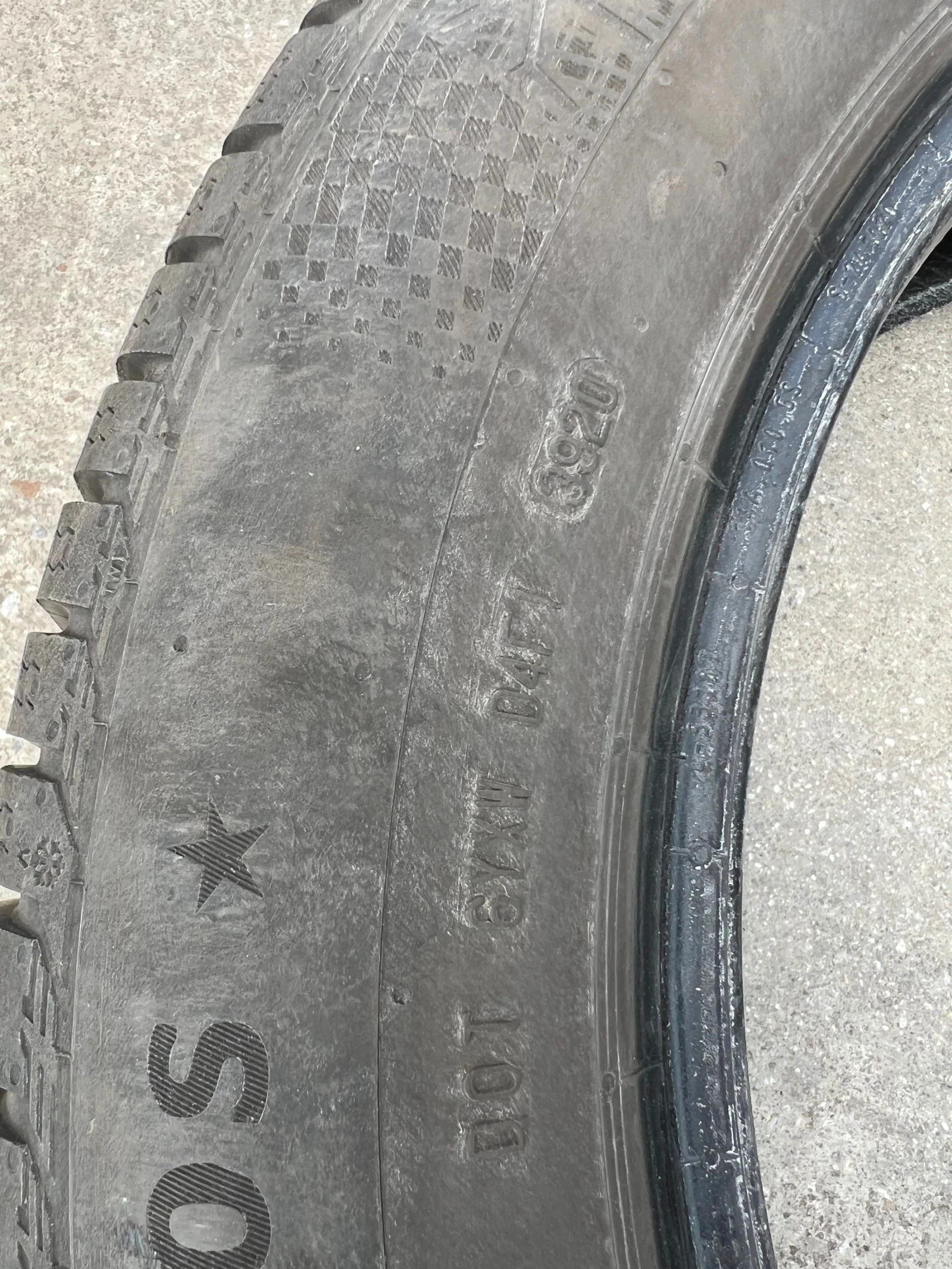 Гуми Зимни 205/60R16, снимка 6 - Гуми и джанти - 55965808