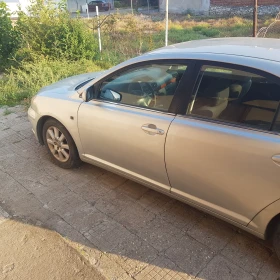 Toyota Avensis 2.2 d4d, снимка 3