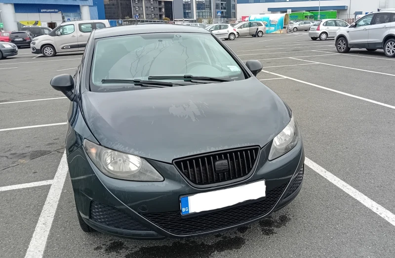 Seat Ibiza 1.4i, снимка 4 - Автомобили и джипове - 47943881