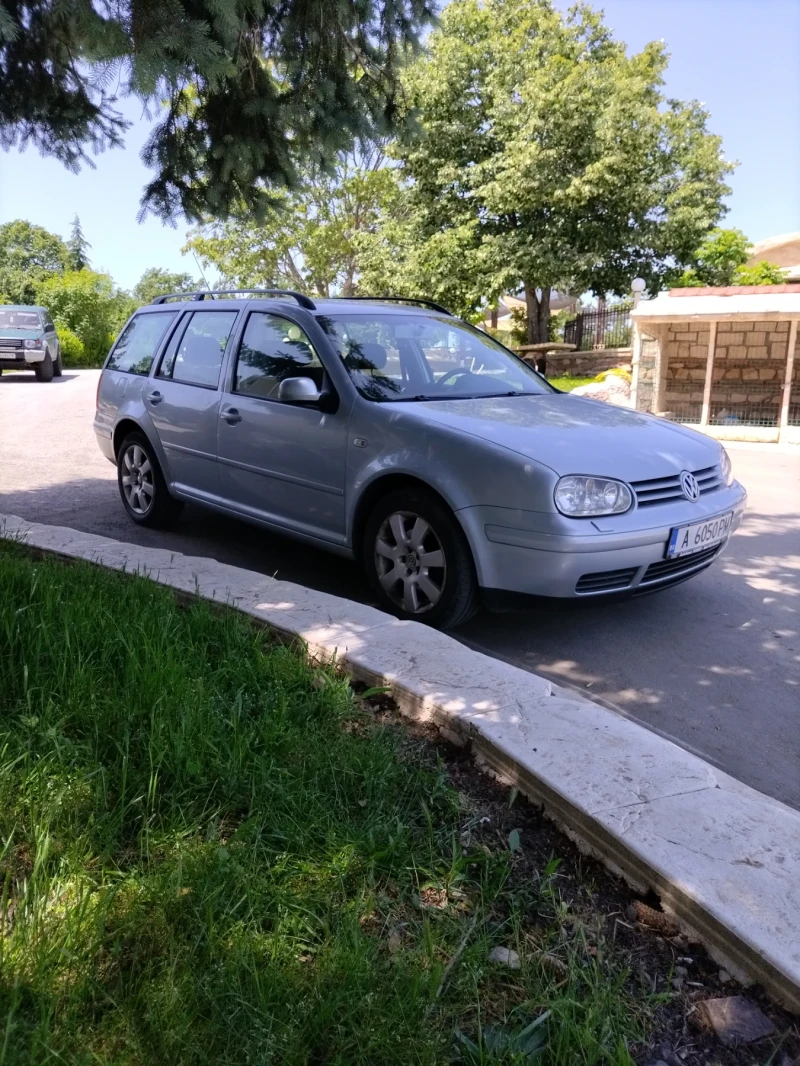 VW Golf 2.0i, снимка 4 - Автомобили и джипове - 48562503