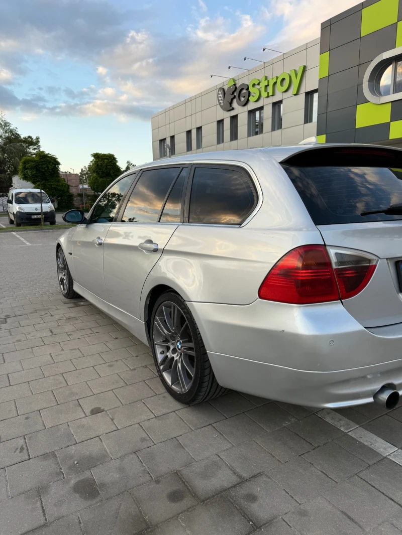 BMW 335 E91, снимка 4 - Автомобили и джипове - 52656349