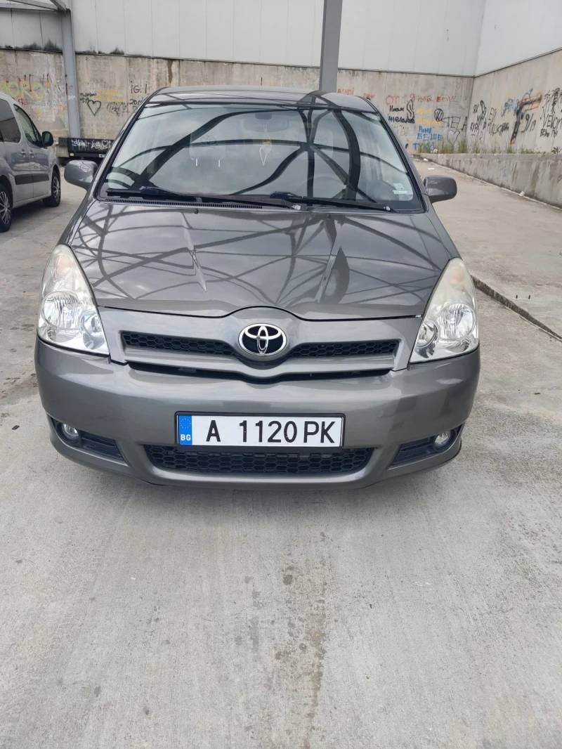 Toyota Corolla verso 2.2 D4D 136к.с., снимка 2 - Автомобили и джипове - 52644561