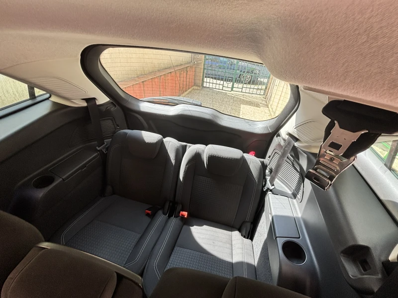 Ford Grand C-Max 7 места, ДДС кредит, снимка 8 - Автомобили и джипове - 51838825