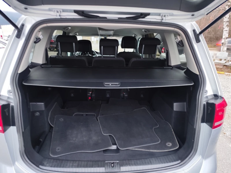 VW Touran 2.0TDi* 7 MECTA* EURO6D* NAVI* , снимка 14 - Автомобили и джипове - 52696973