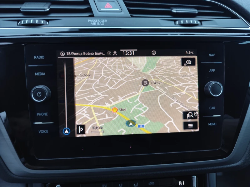 VW Touran 2.0TDi* 7 MECTA* EURO6D* NAVI* , снимка 9 - Автомобили и джипове - 52696973