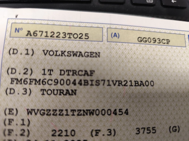 VW Touran 2.0TDi* 7 MECTA* EURO6D* NAVI* , снимка 17 - Автомобили и джипове - 52696973