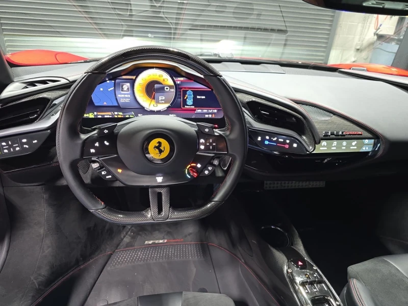 Ferrari SF 90 * Stradale* * CARFAX * , снимка 9 - Автомобили и джипове - 52816872