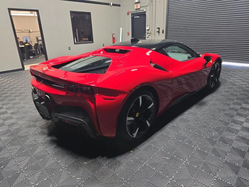 Ferrari SF 90 * Stradale* * CARFAX * , снимка 4 - Автомобили и джипове - 52816872