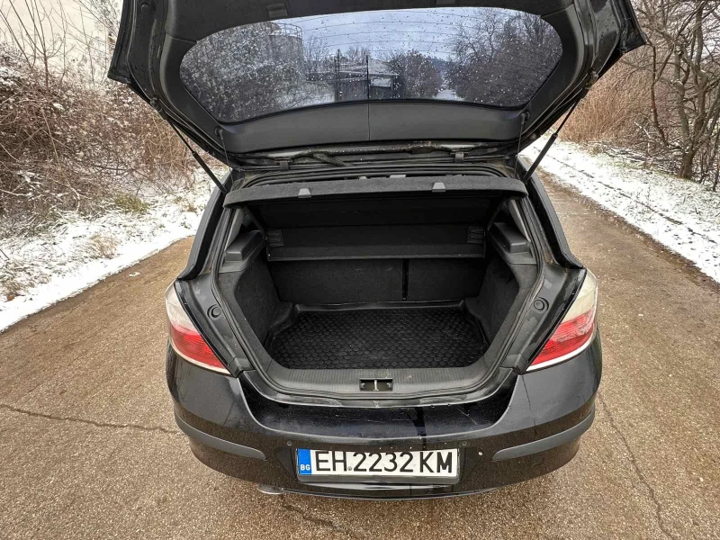 Opel Astra 1.9cdti 150hp, снимка 9 - Автомобили и джипове - 53034812