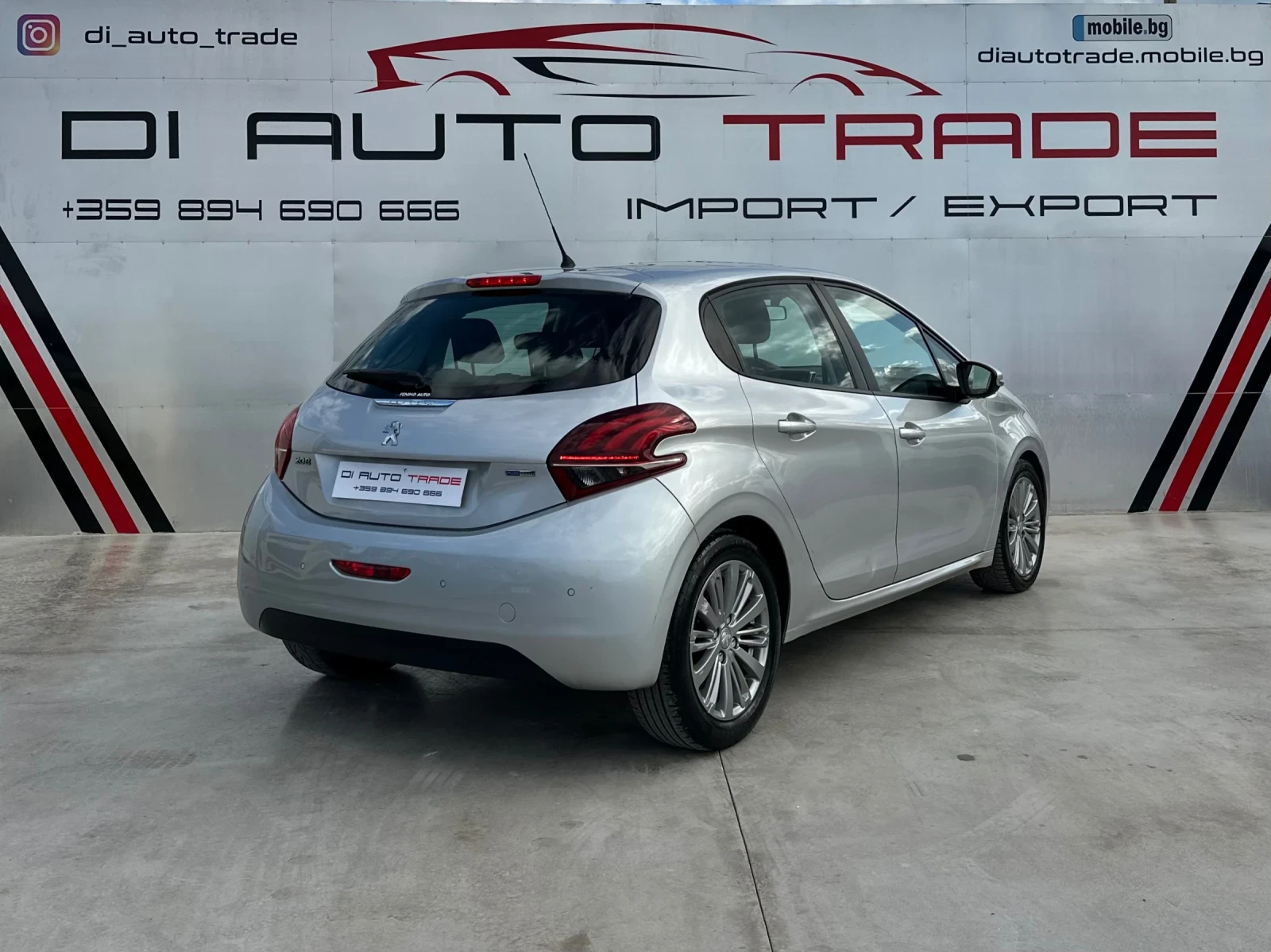 Peugeot 208 1.2 i GPL Service book, Kteo, 2 Keys - изображение 5