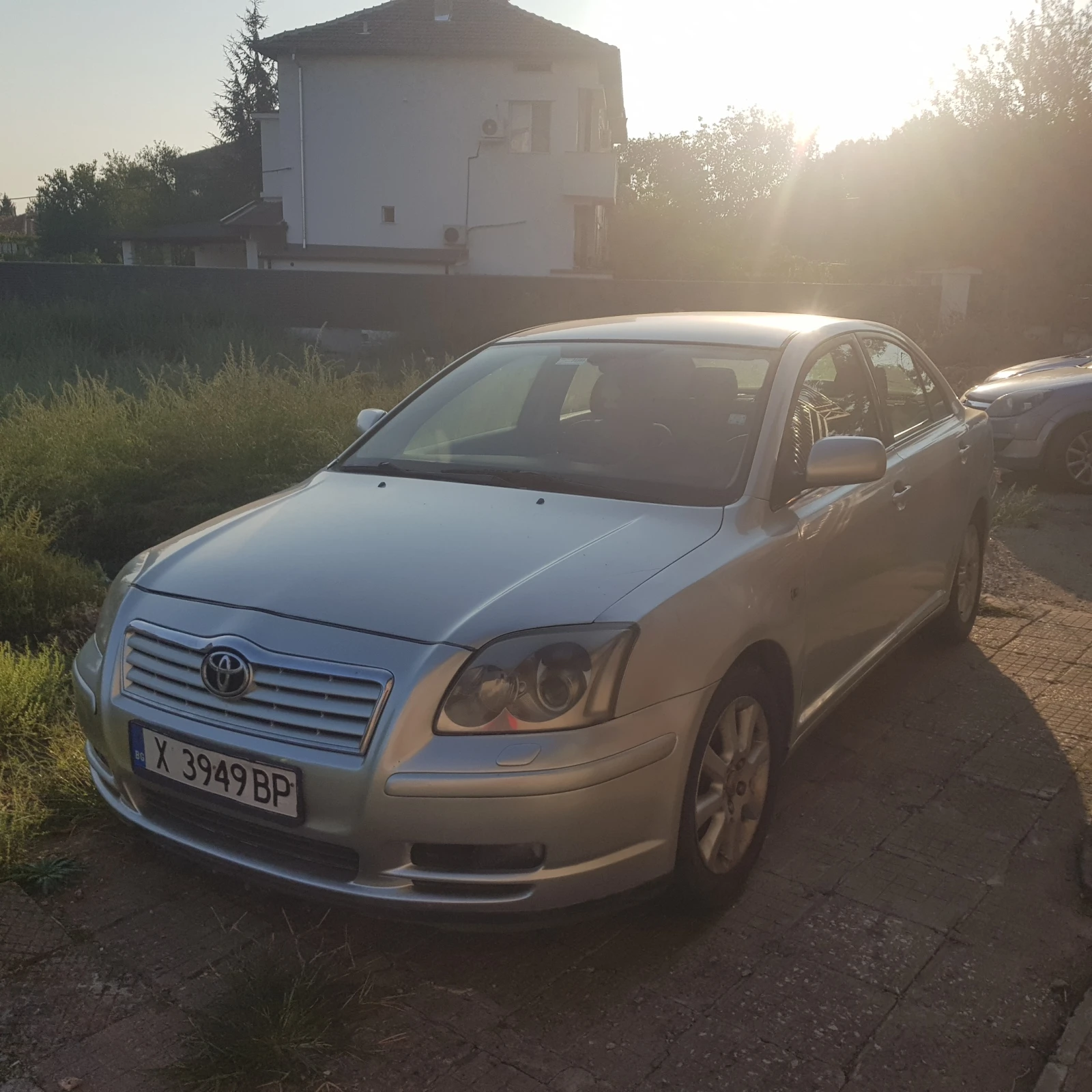 Toyota Avensis 2.2 d4d - изображение 5