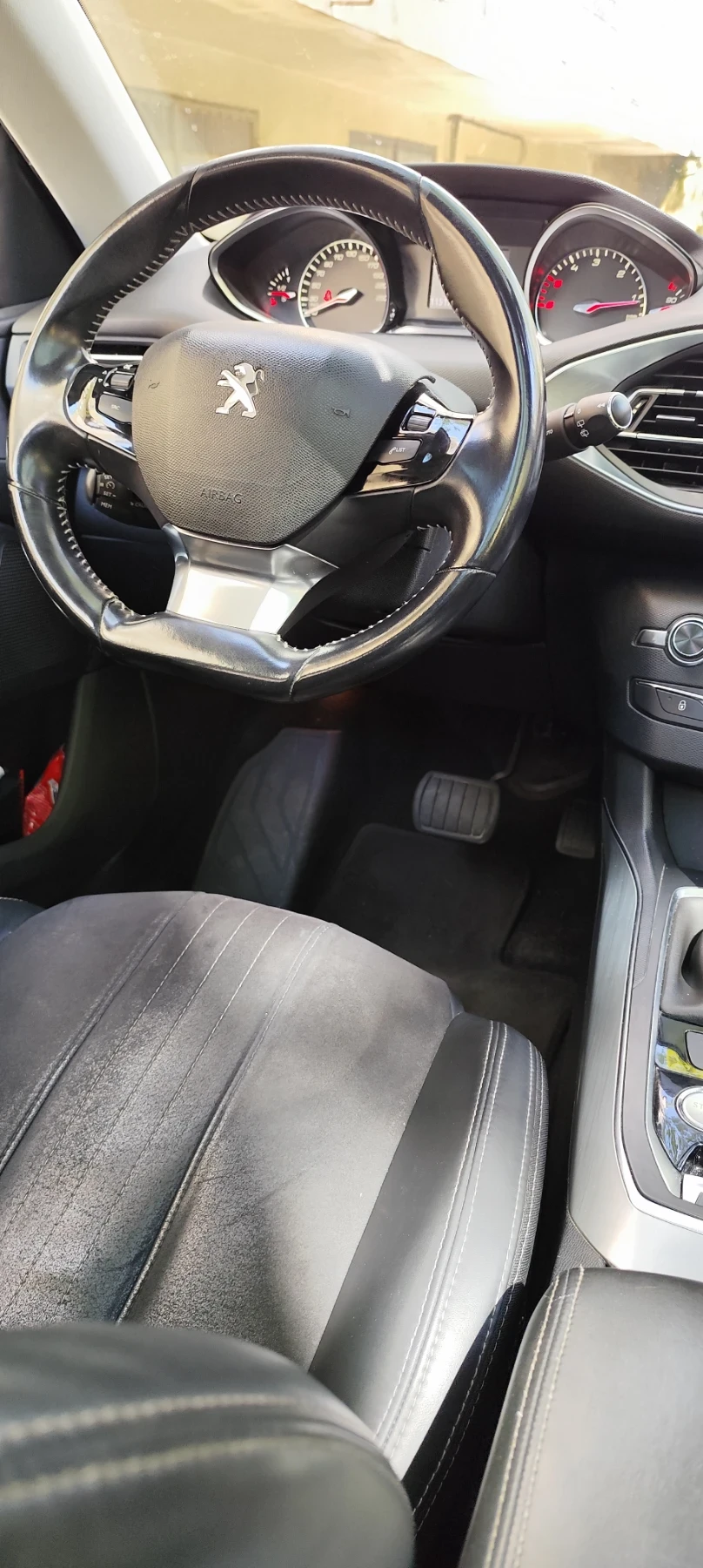 Peugeot 308 2.0HDI GT Автоматик Панорама Е6 - изображение 10