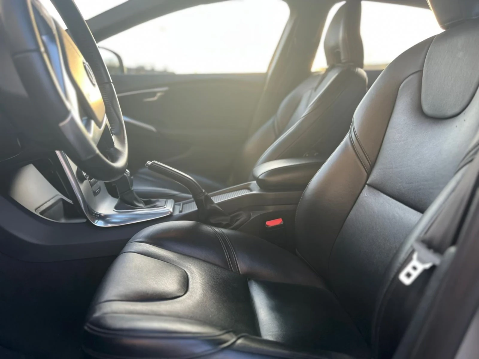 Volvo V40 2, 0 D3 150 hp AUTOMAT?C - изображение 7