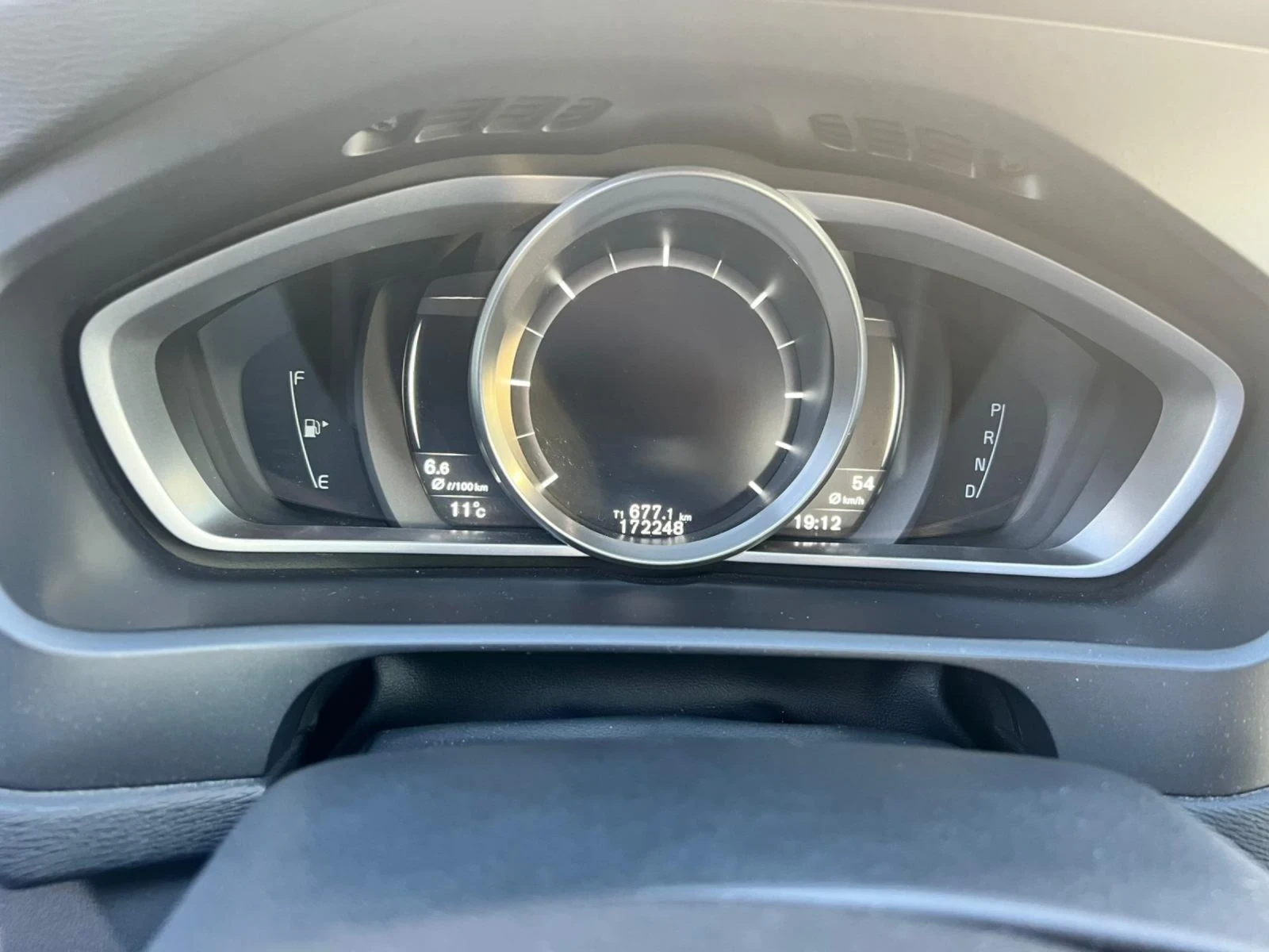 Volvo V40 2, 0 D3 150 hp AUTOMAT?C - изображение 9