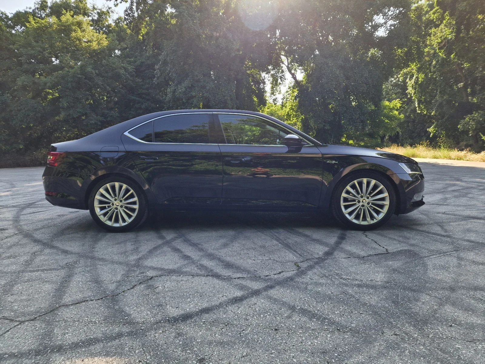 Skoda Superb 2.0TDI 4x4 L&K - изображение 2