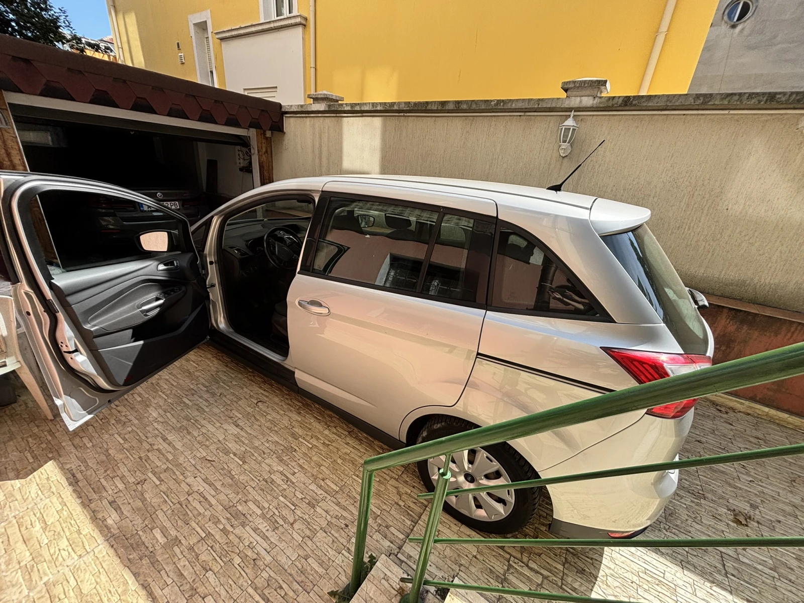 Ford Grand C-Max 7 места, ДДС кредит | Mobile.bg — изображение 4