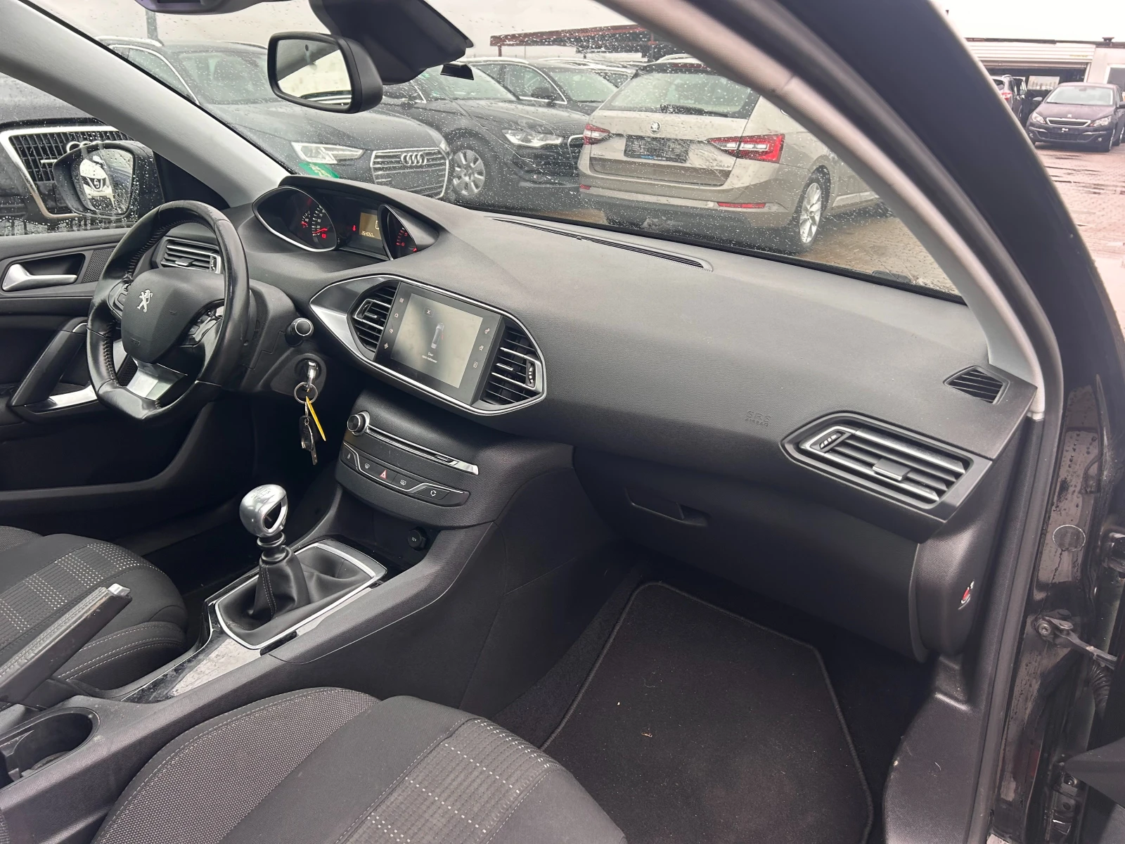 Peugeot 308 1.6HDI PANORAMA/NAVI/KAMERA EURO 6 - изображение 10