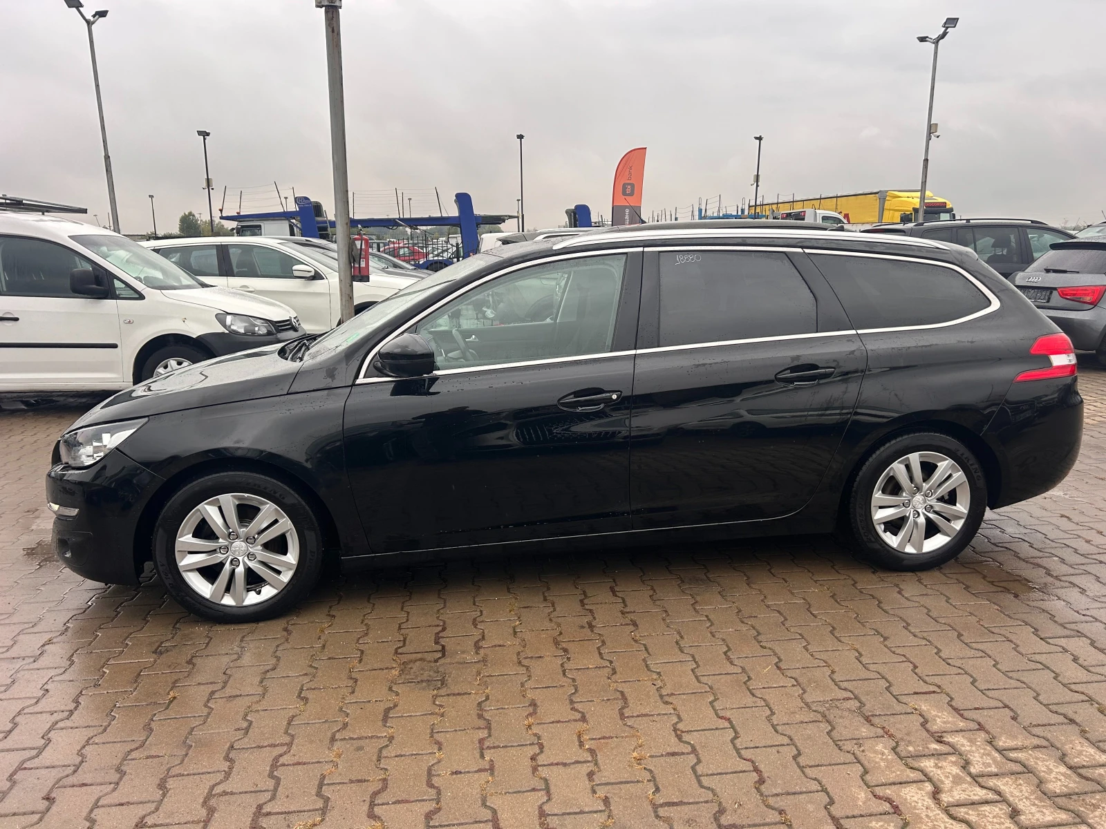 Peugeot 308 1.6HDI PANORAMA/NAVI/KAMERA EURO 6 - изображение 9