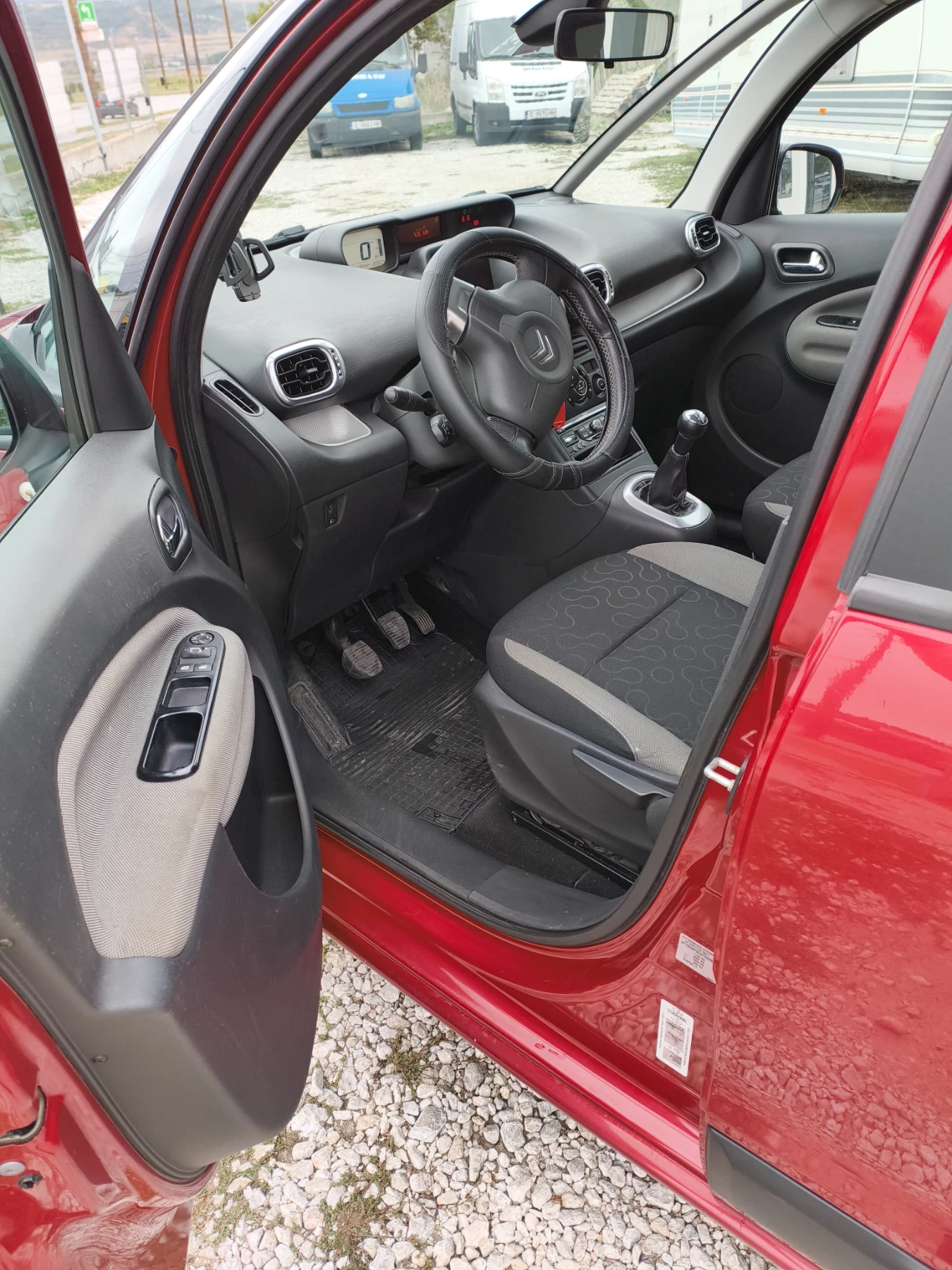 Citroen C3 Picasso 1.4 95 | Mobile.bg   4