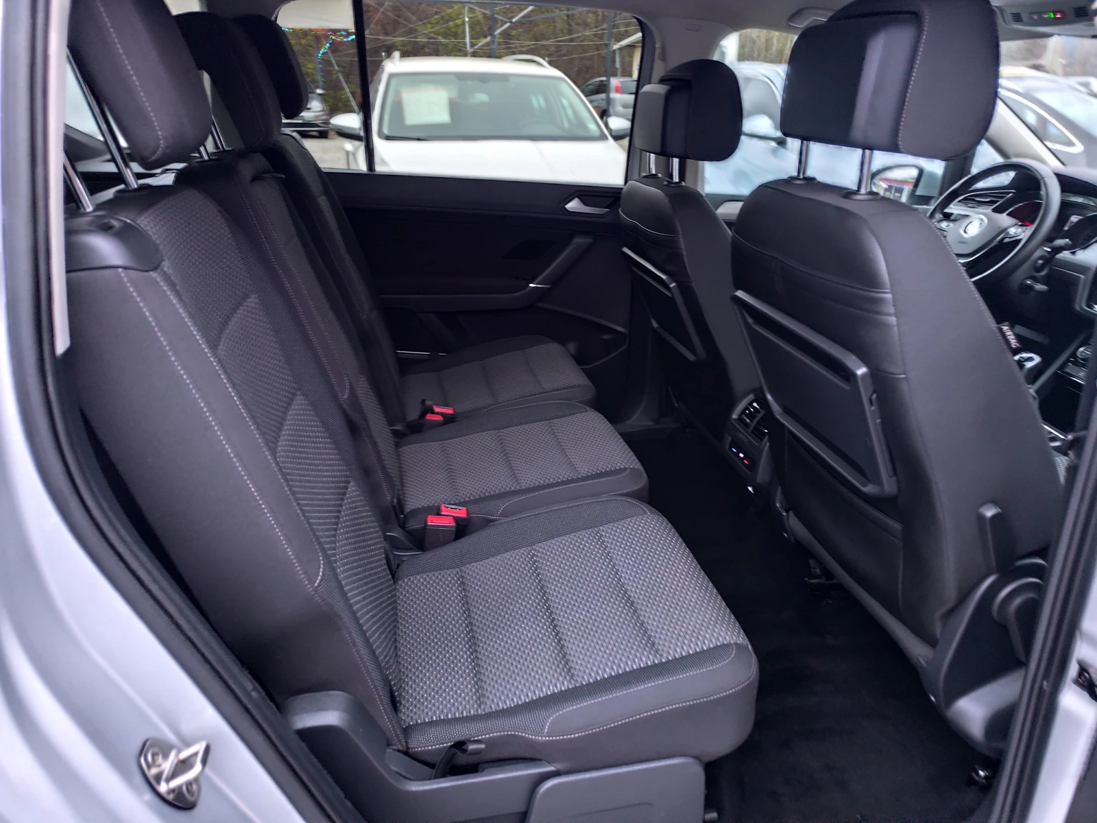 VW Touran 2.0TDi* 7 MECTA* EURO6D* NAVI*  | Mobile.bg � ����������� 12