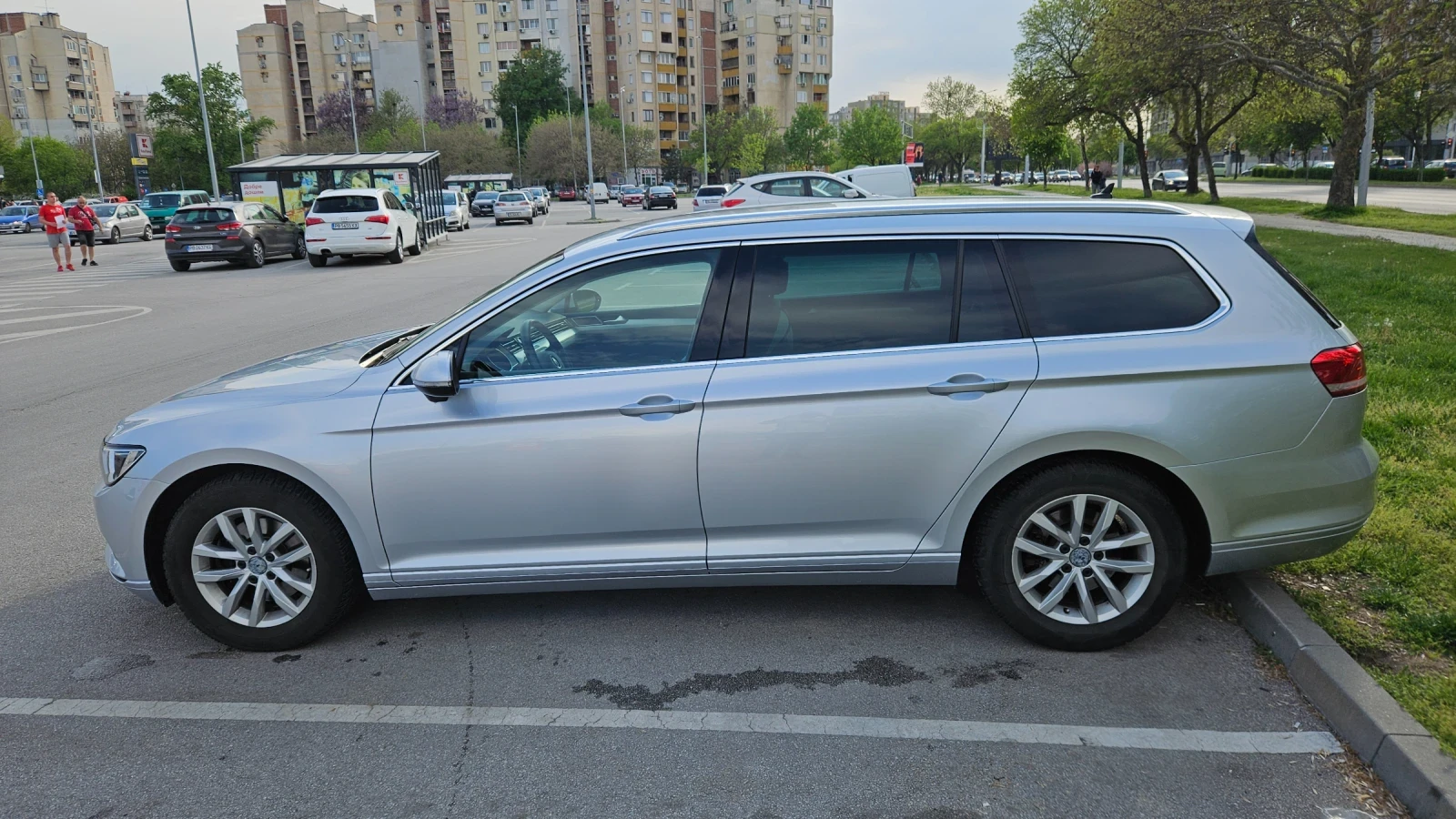 VW Passat 2.0 TDI, снимка 4 - Автомобили и джипове - 54427738