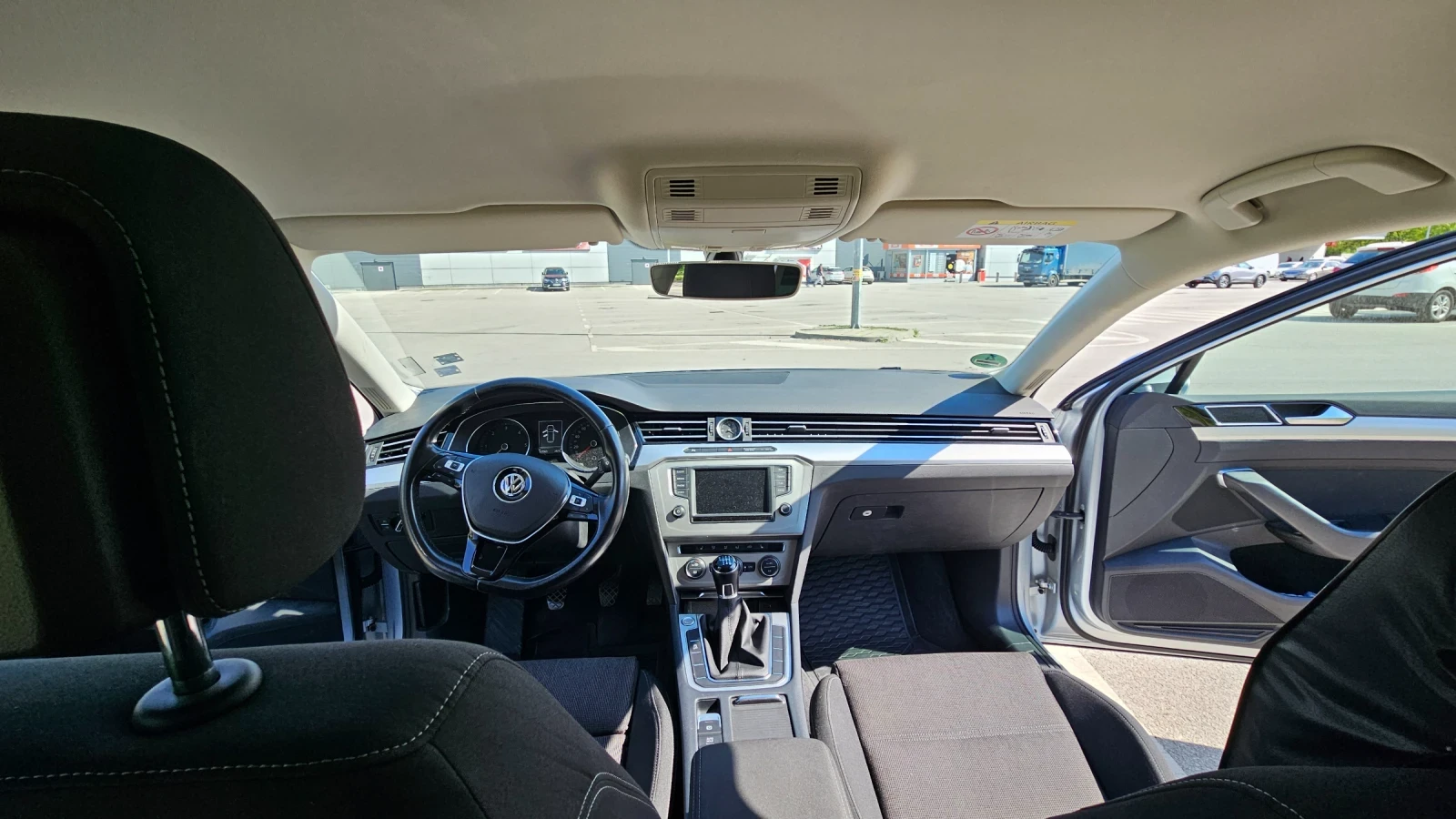 VW Passat 2.0 TDI, снимка 11 - Автомобили и джипове - 54427738