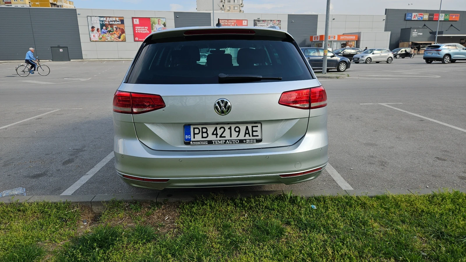 VW Passat 2.0 TDI, снимка 5 - Автомобили и джипове - 54427738