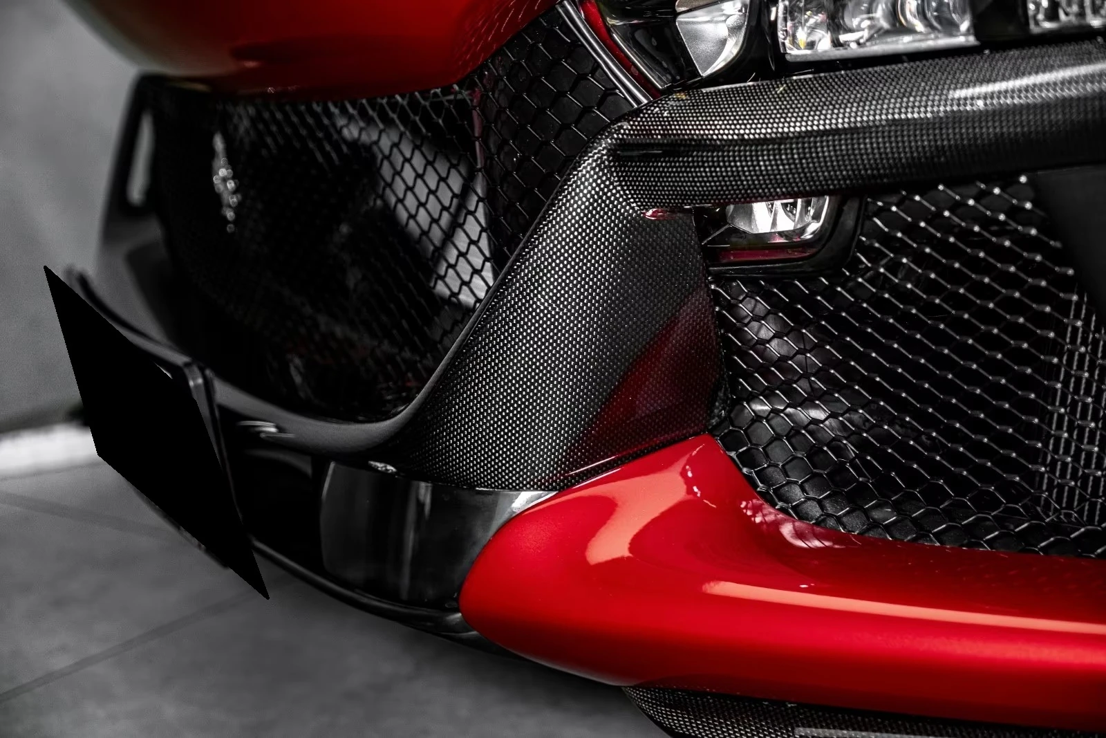 Ferrari Purosangue 6.5 V12 / CARBON / MATRIX / CERAMIC / HUD / 360 / | Mobile.bg � ����������� 3