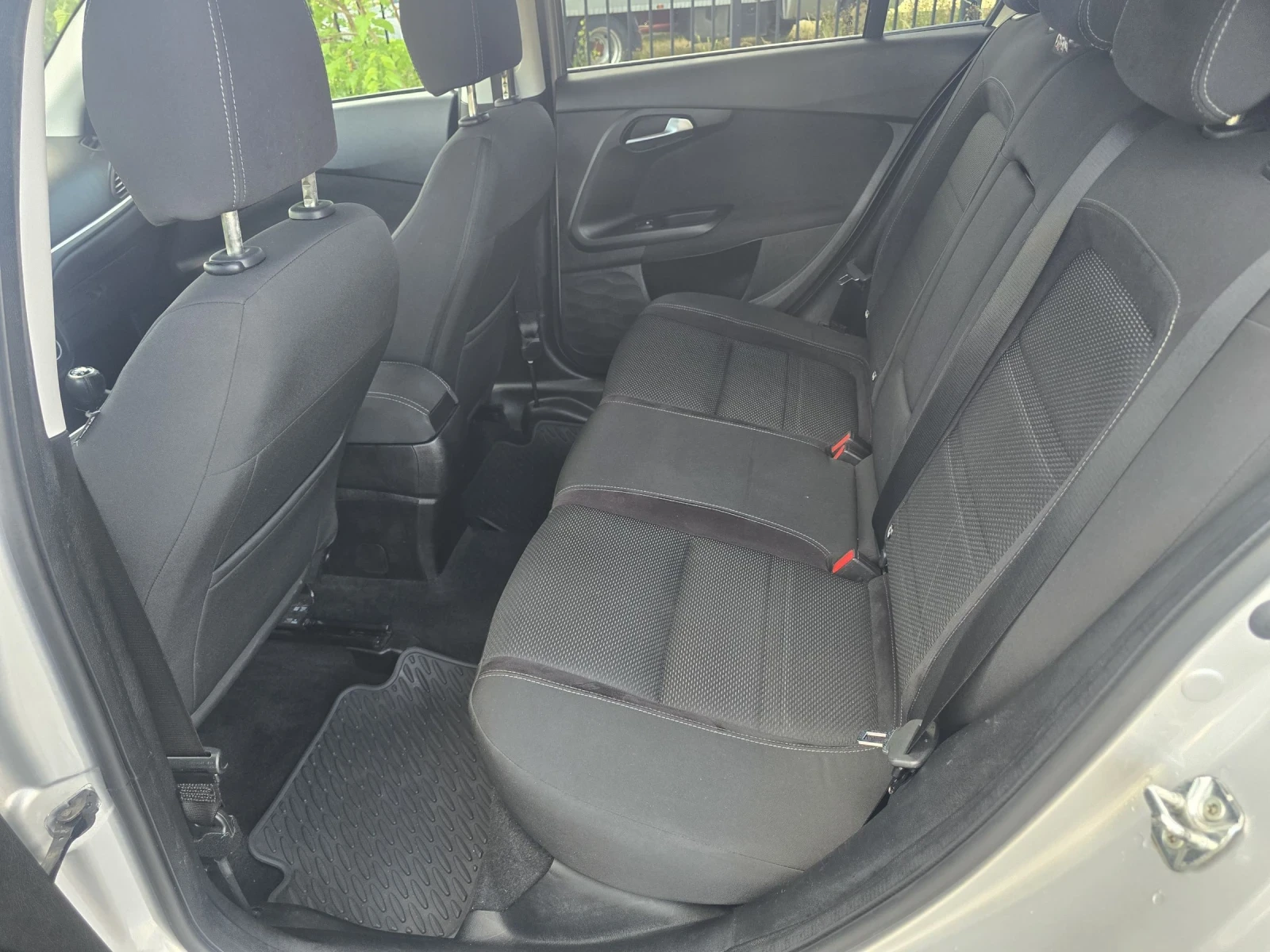 Fiat Tipo 1.6d, снимка 9 - Автомобили и джипове - 54961856