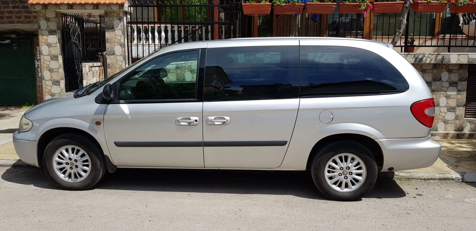 Chrysler Gr.voyager, снимка 11 - Автомобили и джипове - 55660428
