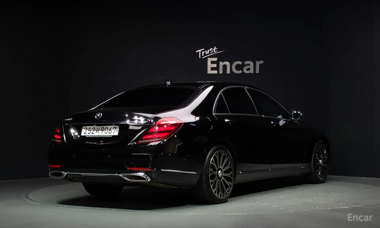 Mercedes-Benz S 560 L* 4MATIC* BURMESTER* ОБДУХВАНЕ* МАСАЖ* , снимка 2 - Автомобили и джипове - 56196438