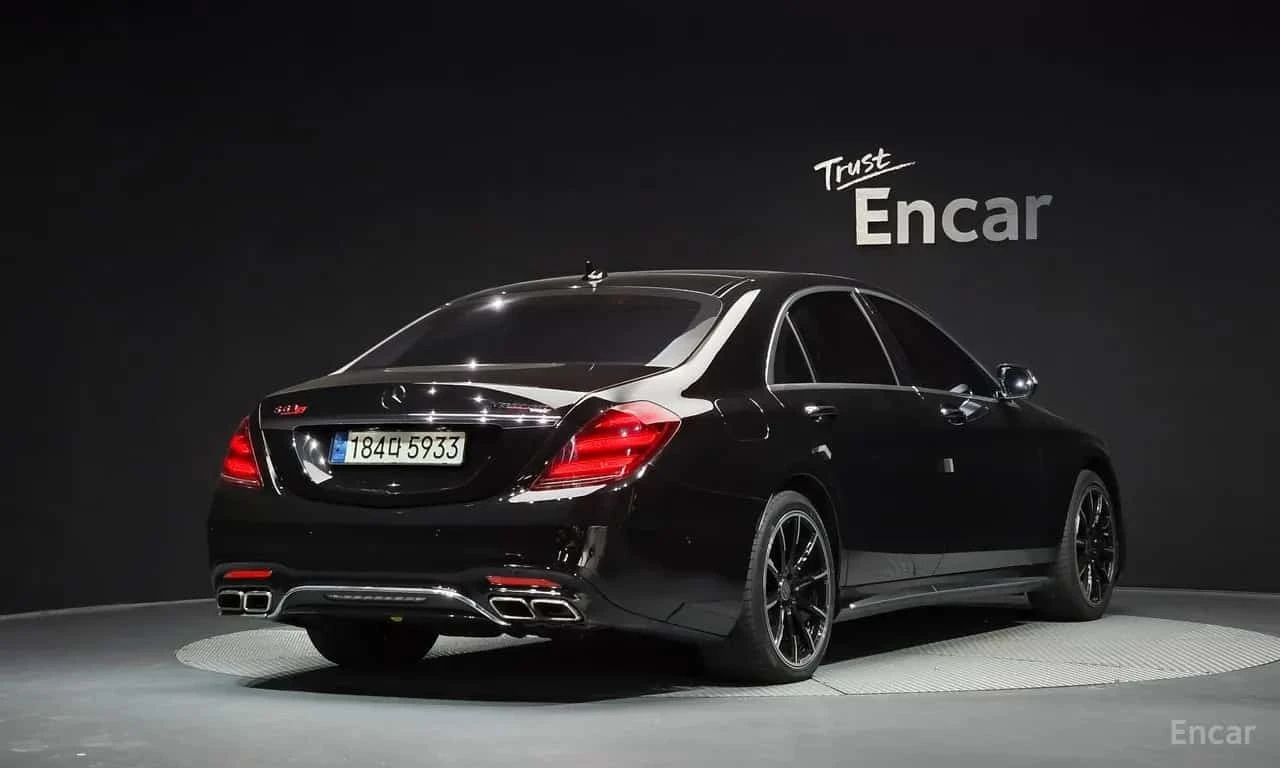 Mercedes-Benz S 63 AMG / 3D BURMETSER / ДИСТРОНИК / 360 / АВТОКРЕДИТ, снимка 2 - Автомобили и джипове - 56253381