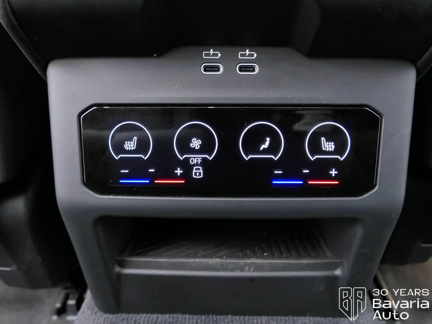 BMW 520 d xDrive Touring Steptronic, снимка 13 - Автомобили и джипове - 56302726