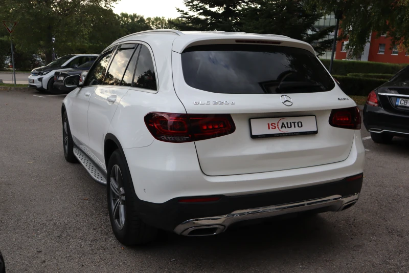 Mercedes-Benz GLC 220 4Matic/AMG/Камера/F1/Leader/Memory, снимка 6 - Автомобили и джипове - 47628112