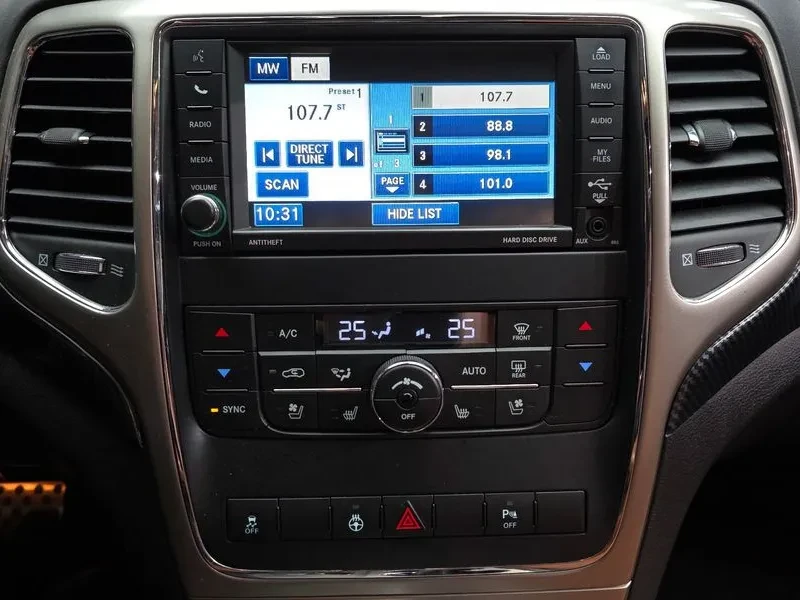 Jeep Cherokee 3.0 Diesel Overland Wk2, снимка 14 - Автомобили и джипове - 56252969