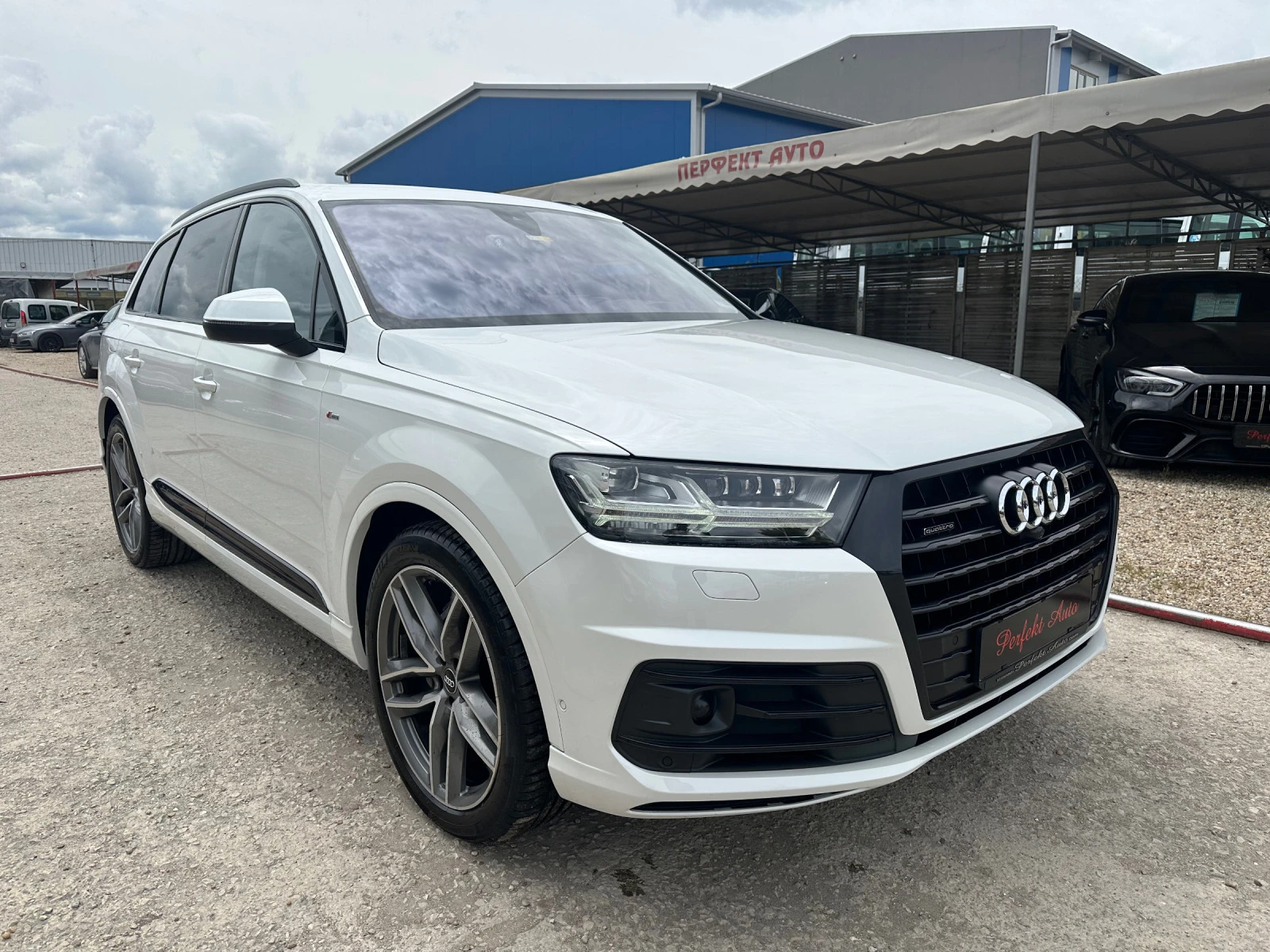 Audi Q7 3.0 TDI * S LINE * QUATTRO * BOSE * HEAD UP *  - изображение 3