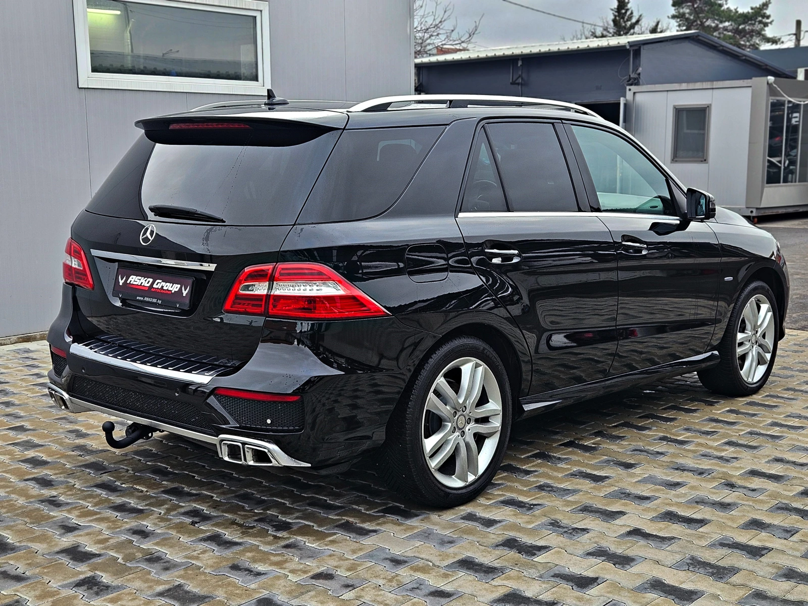 Mercedes-Benz ML 350 ! AMG/MONITORI/DISTR/PANO/AIR/CAMERA/ПОДГР/HARMAN/ - изображение 6