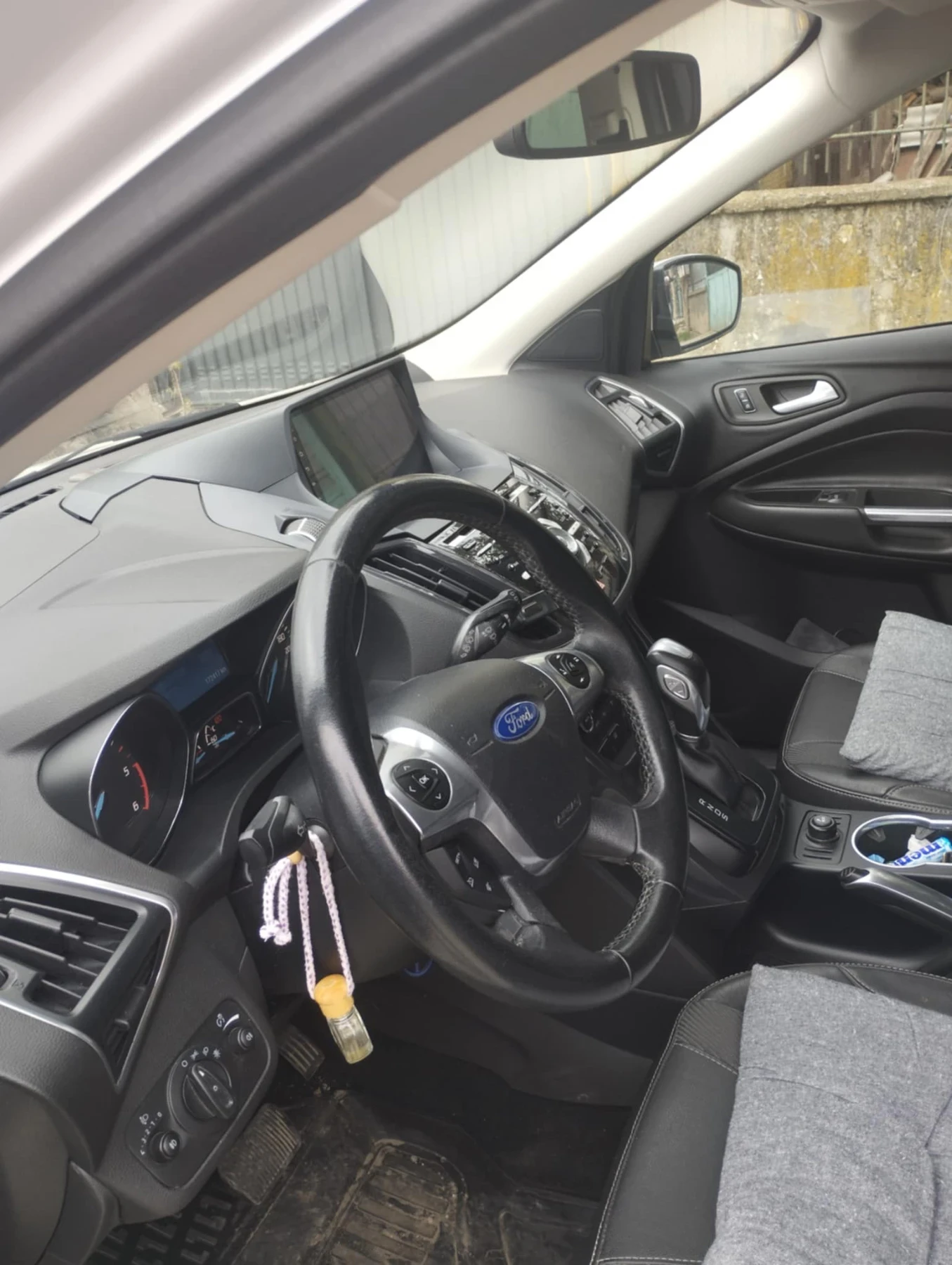 Ford Kuga 2.0 TDI - изображение 6