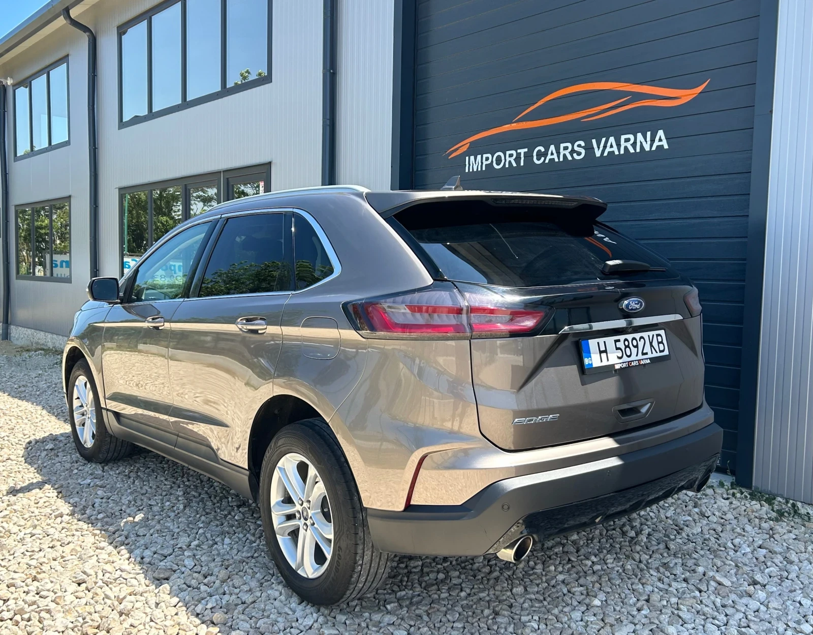 Ford Edge 2.0i AWD AUT 2019  - изображение 6