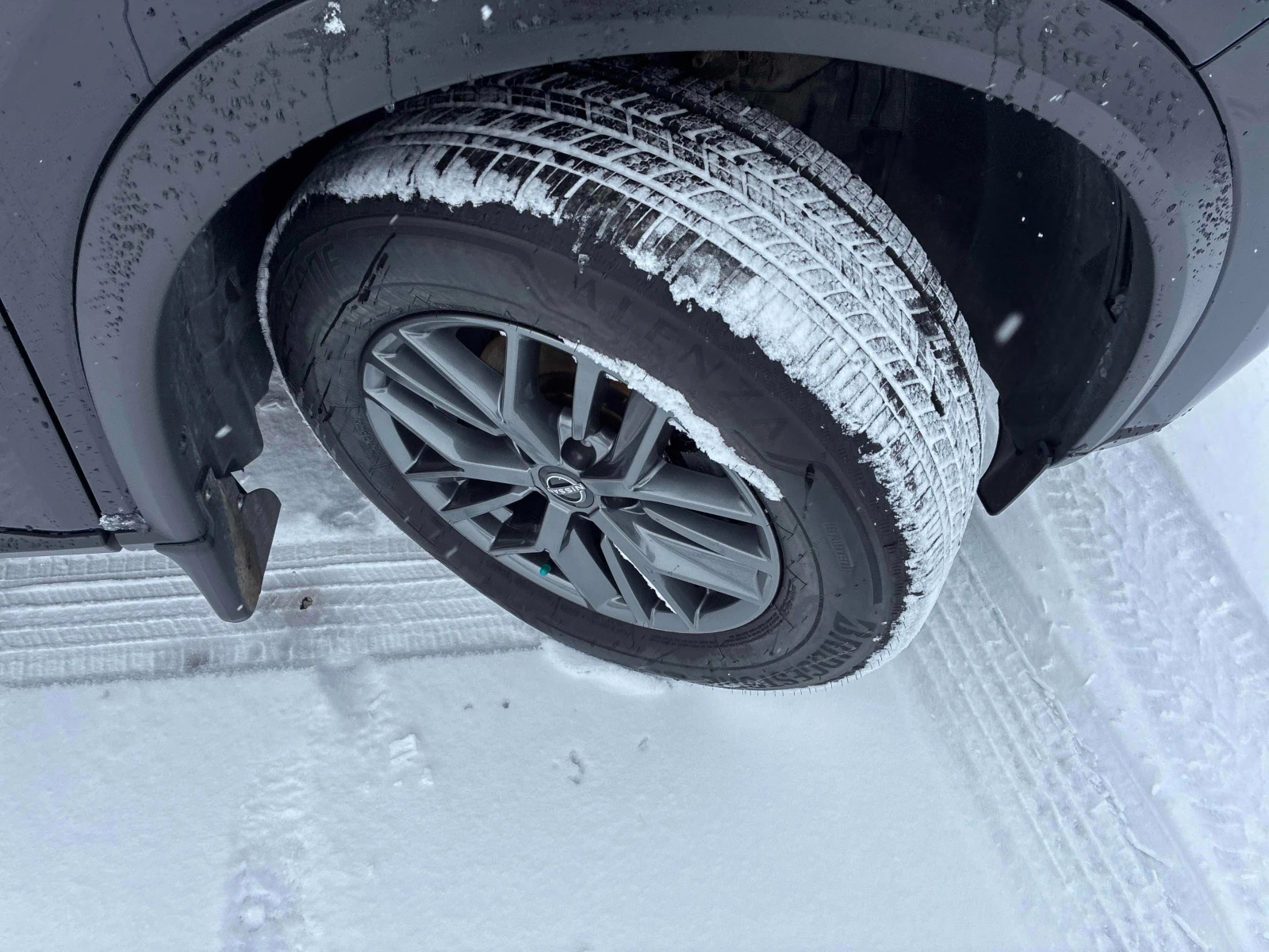 Nissan Rogue S * * CARFAX * *   * *  | Mobile.bg   12