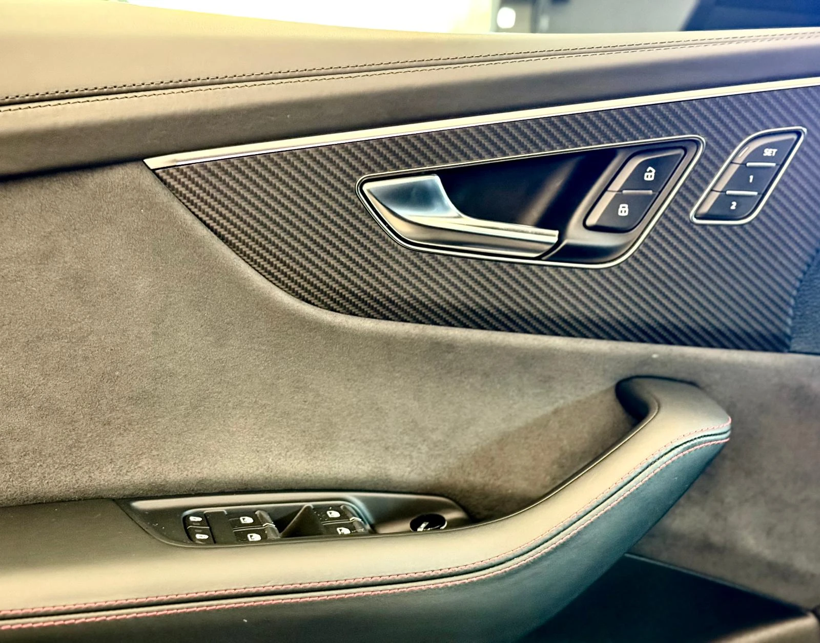 Audi RSQ8 Ceramic* Гаранционен* Лизинг* Обдух* Bang&Olufsen - изображение 7