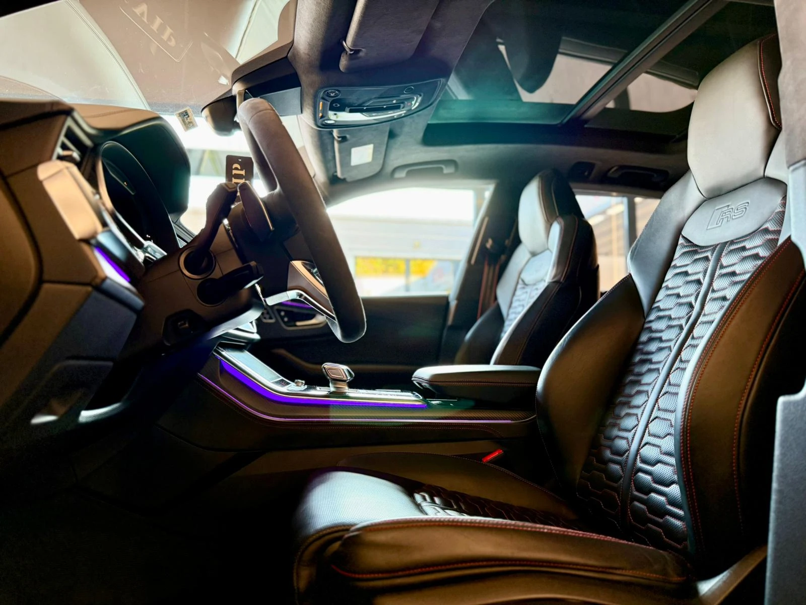 Audi RSQ8 Ceramic* Гаранционен* Лизинг* Обдух* Bang&Olufsen - изображение 8