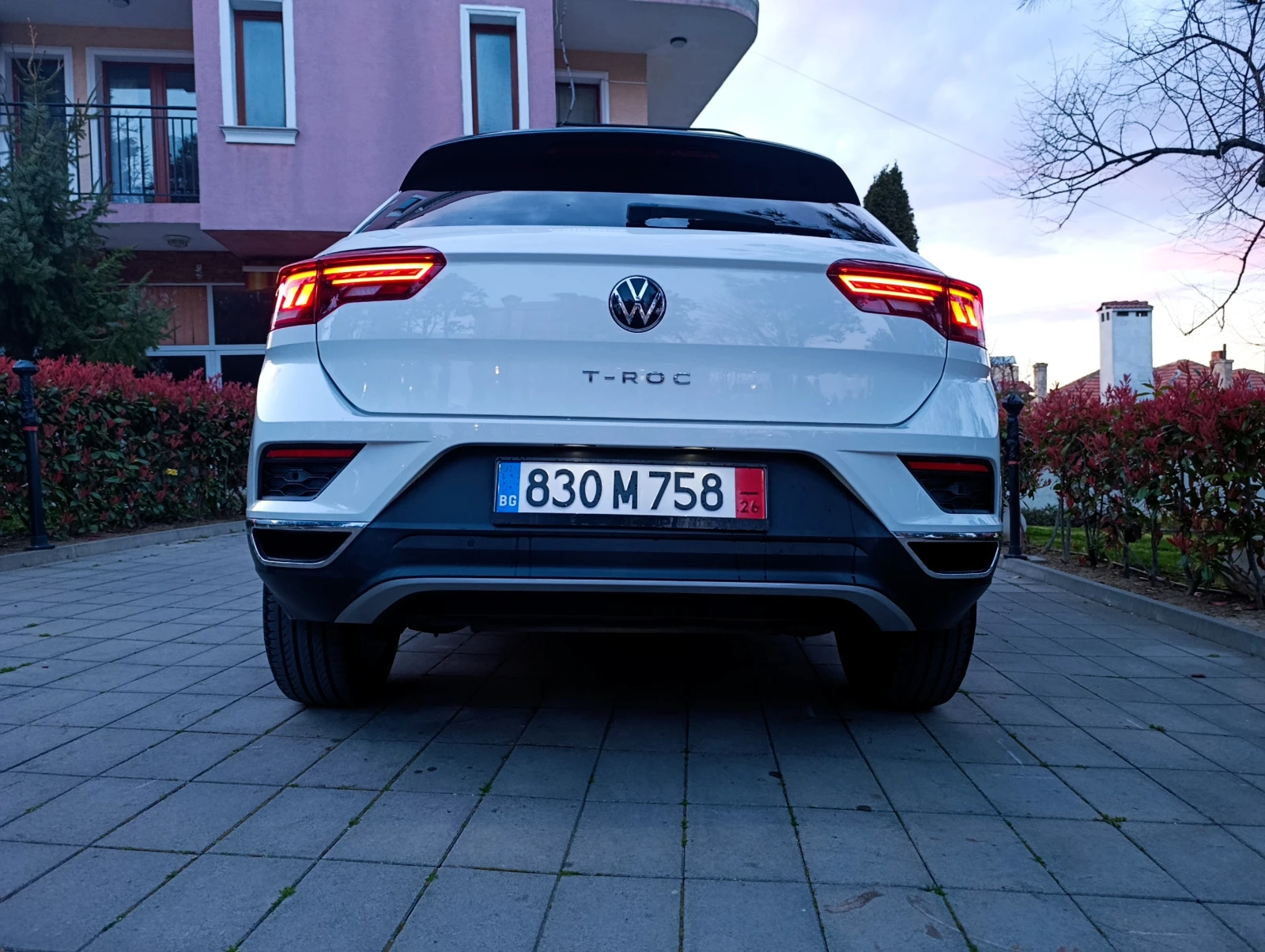 VW T-Roc 2.0TDI Elegance 150кс Digital Distr LED Кожа , снимка 7 - Автомобили и джипове - 54144460