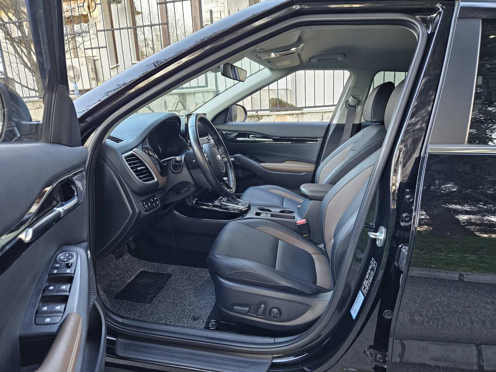 Kia Seltos 1.6 CRDi Noblesse, снимка 8 - Автомобили и джипове - 54304156